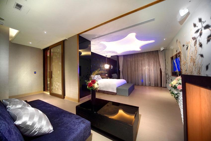 Yen Jim Boutique Motel Luodong Quarto foto
